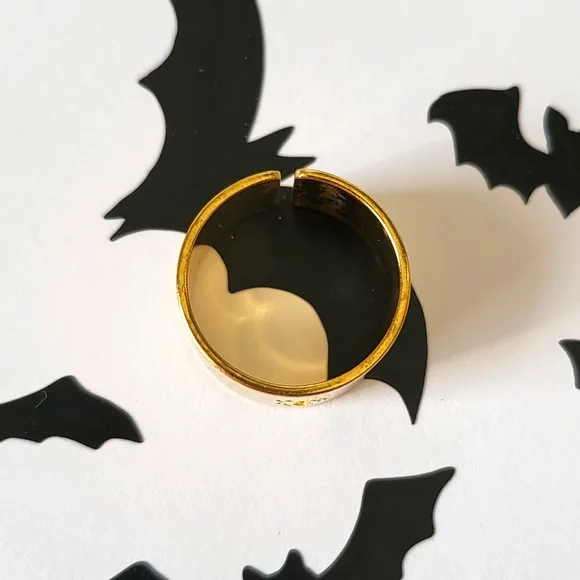 Spider Ring - Picture 2 of 2